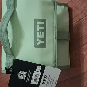 Yeti daytrip cooler bag